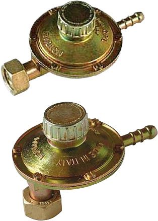 Pressure regulator adjustable vertical